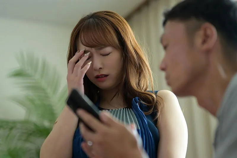 Cô vợ sốc khi gã chồng tâm sự về ước muốn nhìn cô vợ bị người khác địt